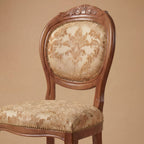 La chaise à manger 'Louis-Philippe Foglia' | Finition noyer classique